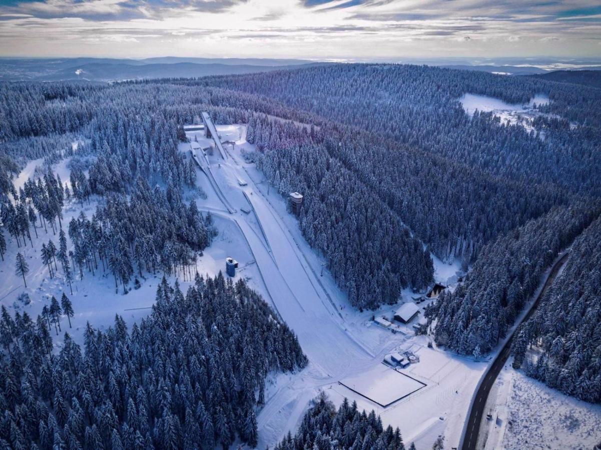 Konsum Gaestehaus Quisisana - Oberhof 奥伯霍夫 外观 照片