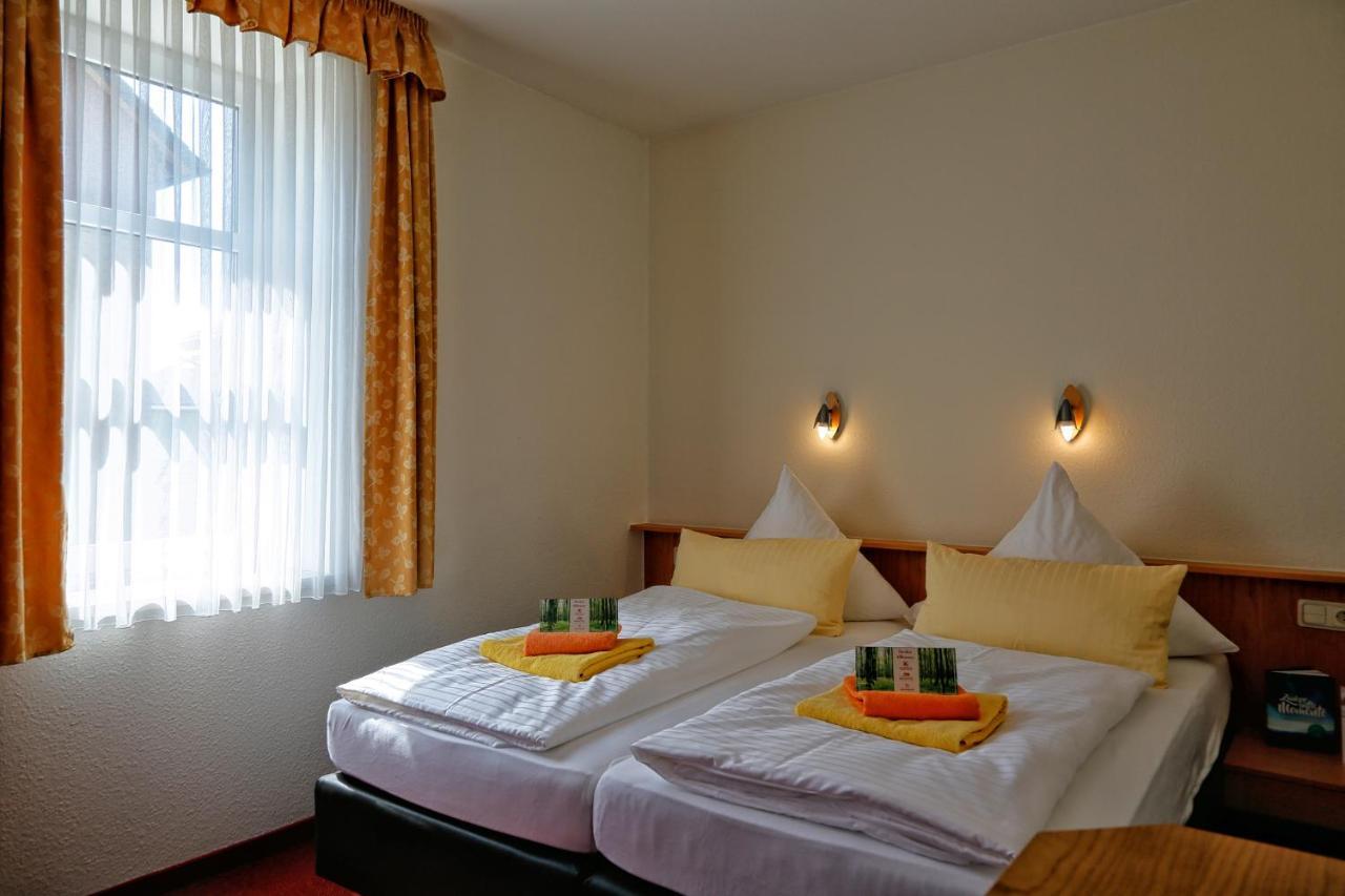 Konsum Gaestehaus Quisisana - Oberhof 奥伯霍夫 外观 照片