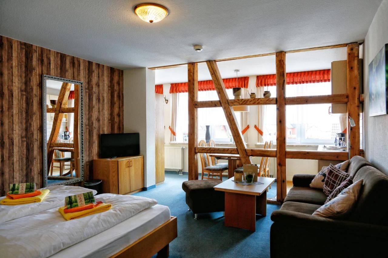Konsum Gaestehaus Quisisana - Oberhof 奥伯霍夫 外观 照片