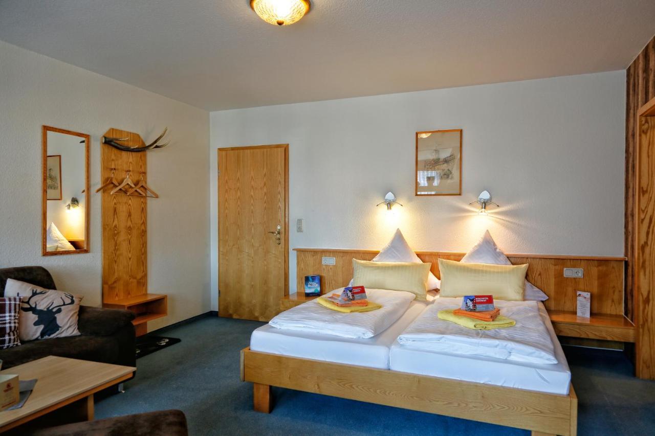 Konsum Gaestehaus Quisisana - Oberhof 奥伯霍夫 外观 照片